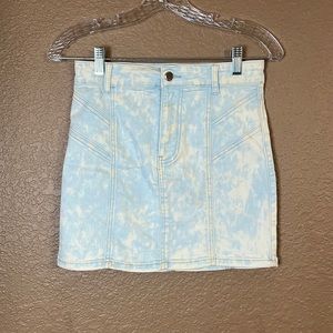 Small forever, 21 denim skirt